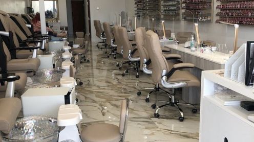 Cần thợ nail, Texas - Chào các anh chị! Tiệm Luv nails & spa( cách chợ...
